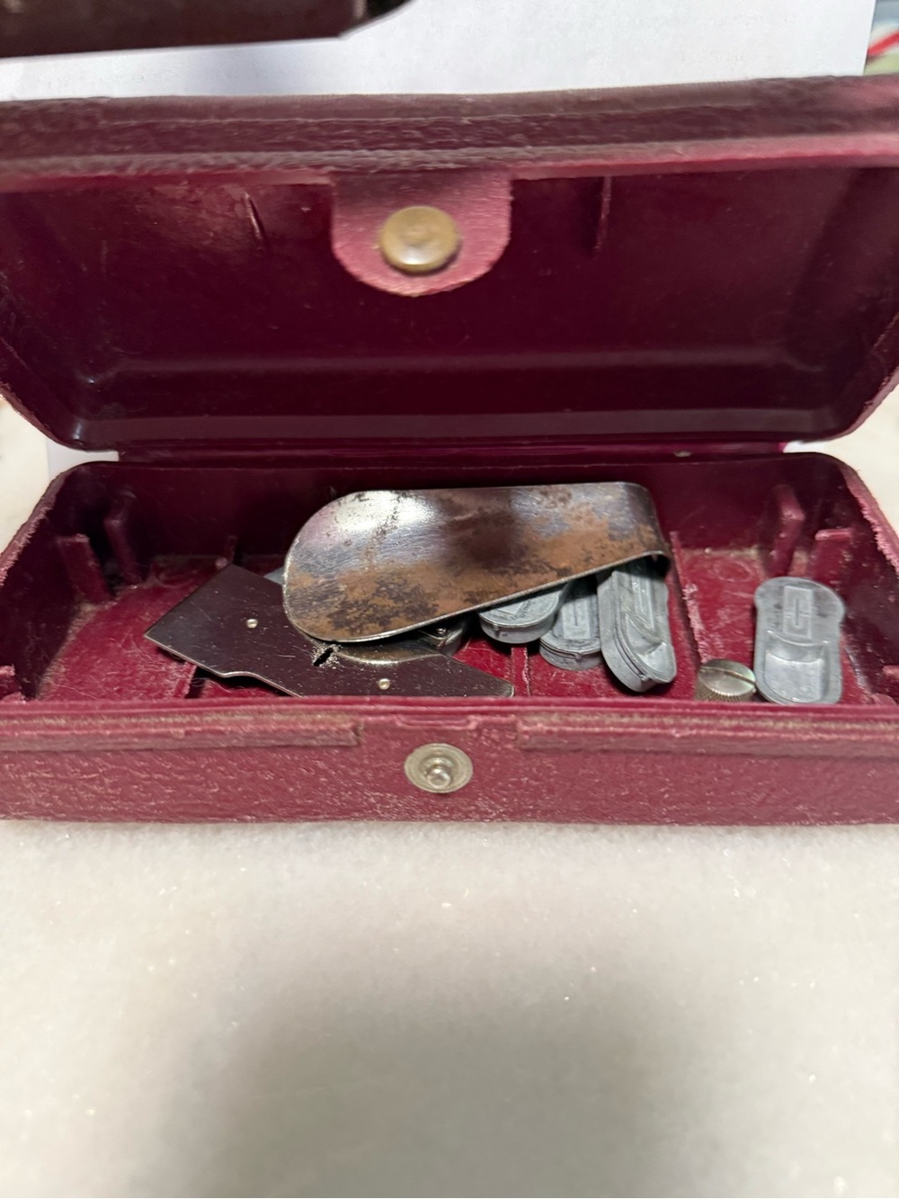 Vintage Singer Buttonholer Sewing Machine with Templates 6 pieces